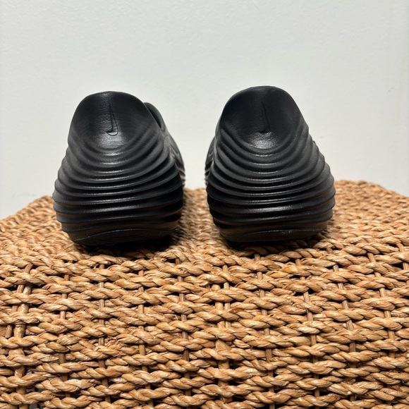 Men's Sz 9 Nike ReactX Rejuven8 Slip On Shoes - Black - Picture 3 of 10